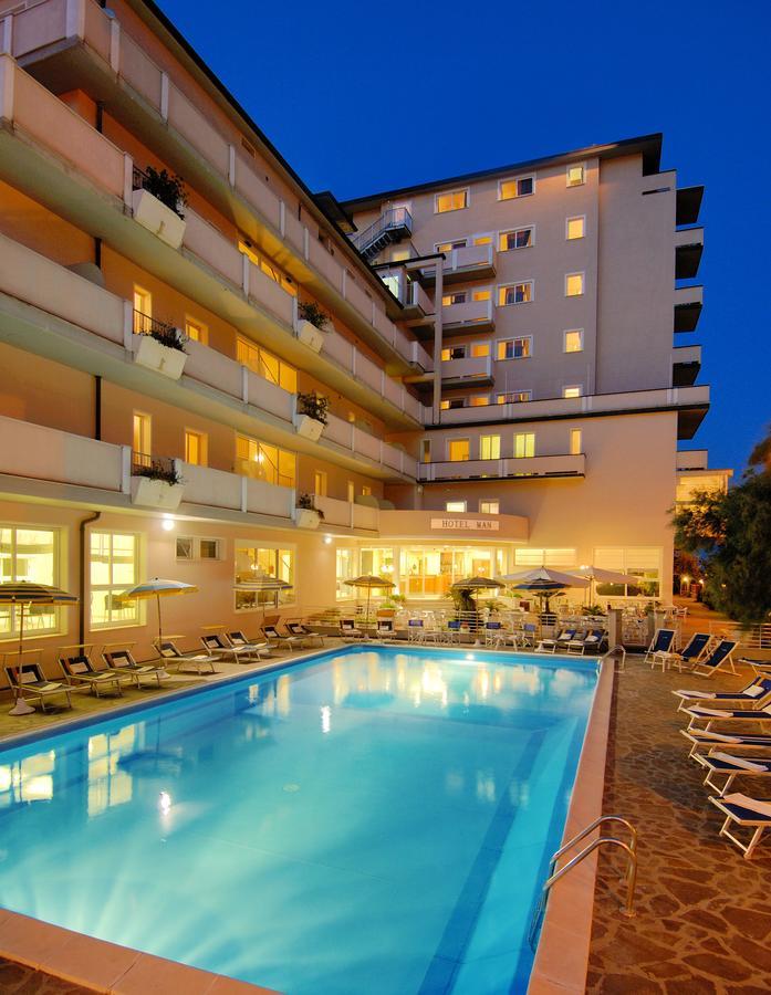 Hotel Man 丽都迪萨维奥 外观 照片